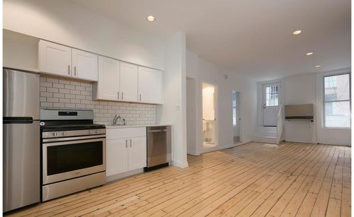 Primary Photo - 245 Lafayette St
