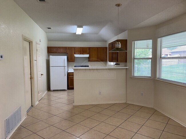 Foto del edificio - 4203 Bluestem Ln