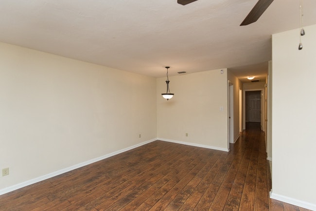 Photo - 1083 Rockbrook Ct Townhome