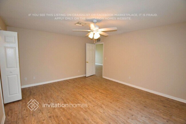 Foto del edificio - 904 NE 5th Pl