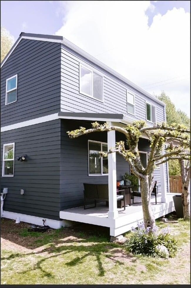 Building Photo - 7538 Mary Ave NW