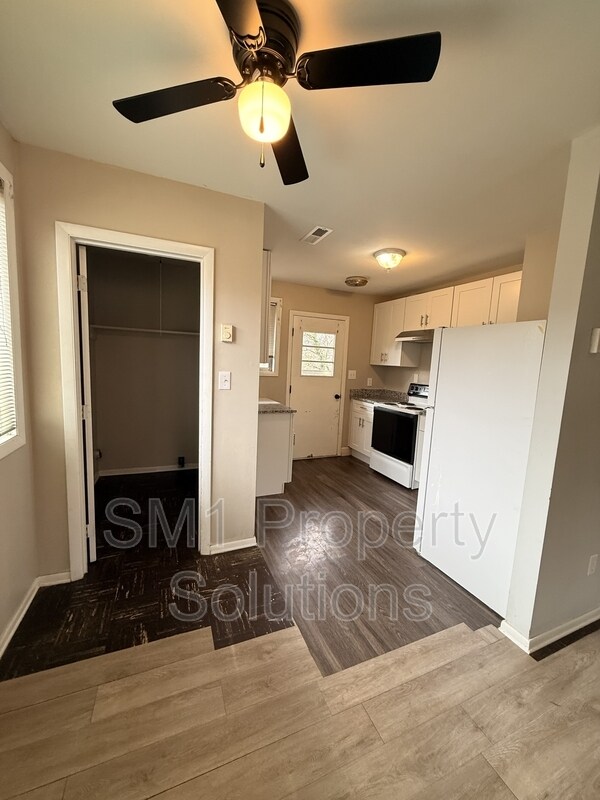 Foto del edificio - 2212 Willow Rd