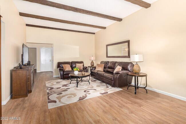 Foto del edificio - 13227 N 99th Dr