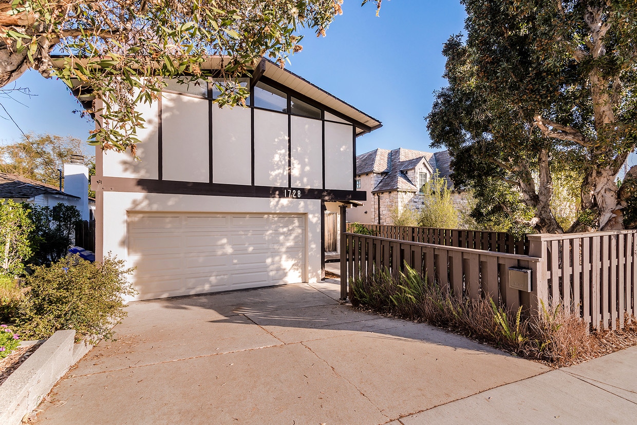 128 Houses Available for Rent in Manhattan Beach, CA