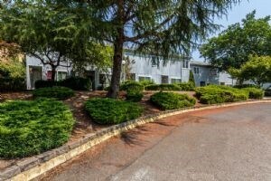 Foto del edificio - 721 SE Meadowlark Ave