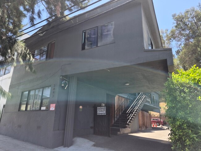 Building Photo - 3443 Cahuenga Blvd W