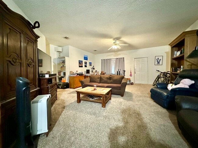 Building Photo - 1318 James Ave