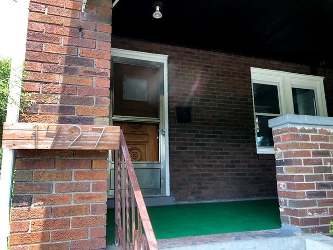 Foto del edificio - Beautiful 3BR Home in Carrick!