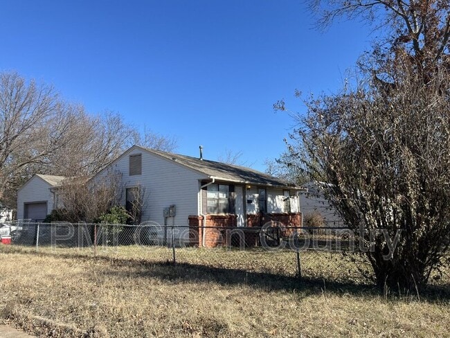 Foto del edificio - 337 W 47th St N