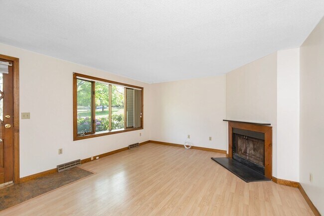 Foto del edificio - 3 Scotty Hollow Dr