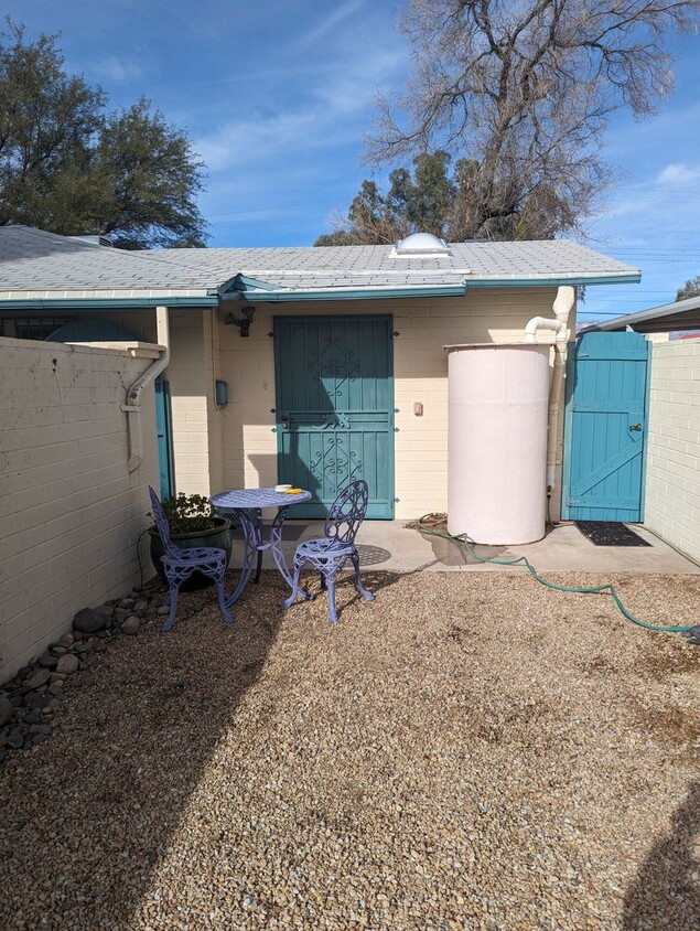 Great eastside location 1 Bedroom 1 Bath - Great eastside location  1 Bedroom 1 Bath