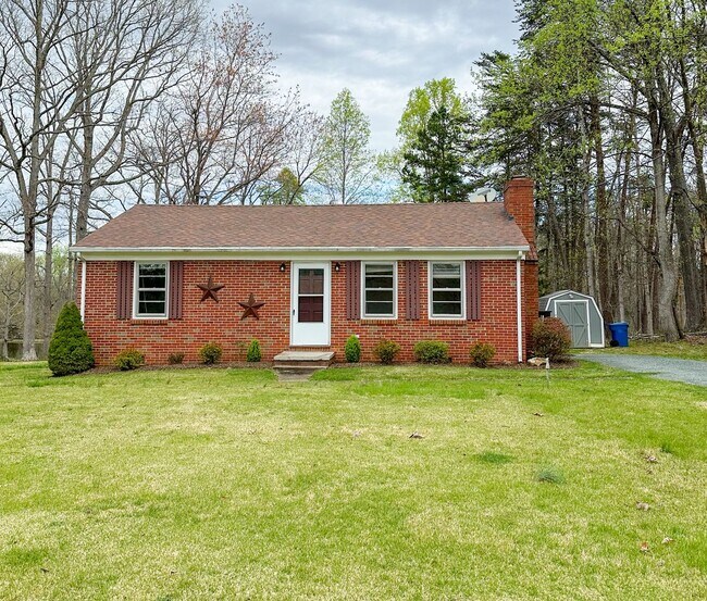 Foto del edificio - Zions Cross Roads Brick Cottage 2bedroom/1bath