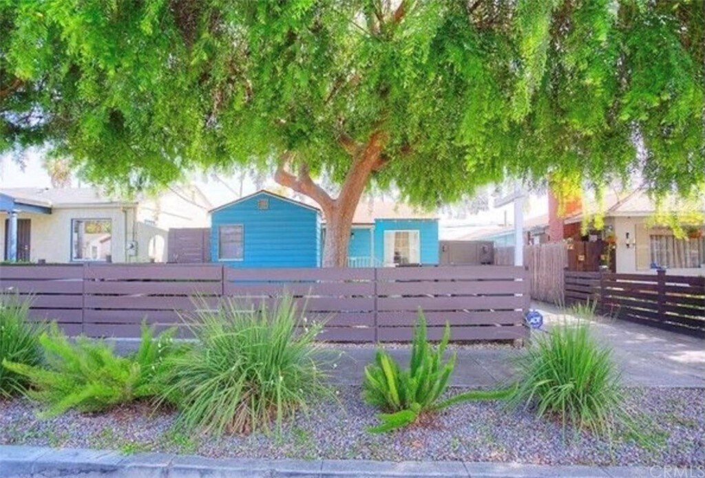 Foto principal - 1340 Bennett Ave