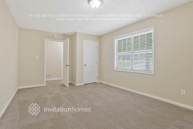 Foto del edificio - 350 Edna Dr