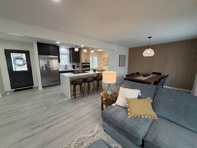 Foto del edificio - Modern Westfield Ranch | Game Room | Fenced Yard | Near Grand Park