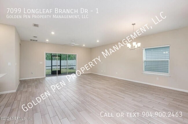 Foto del edificio - 7099 Longleaf Branch Dr