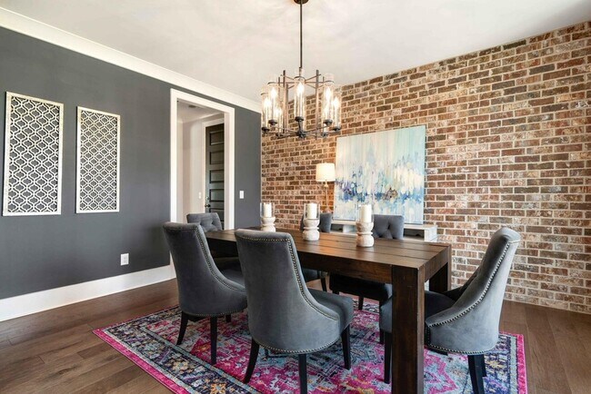 Foto del edificio - 6556 Windmill Dr