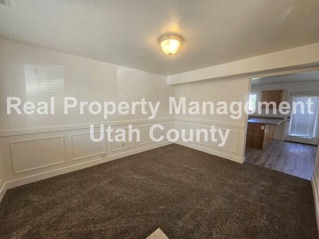 Foto del edificio - Provo Townhome