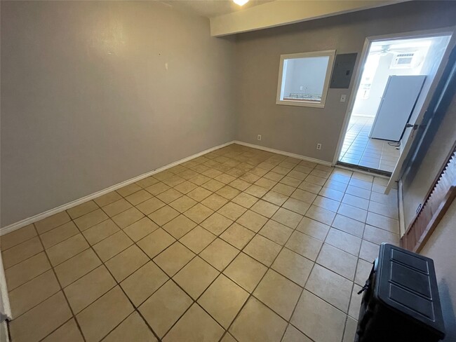 Building Photo - 6429 FM 2218 Rd