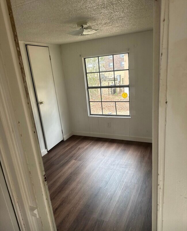 Foto del edificio - 151 Robinson Rd