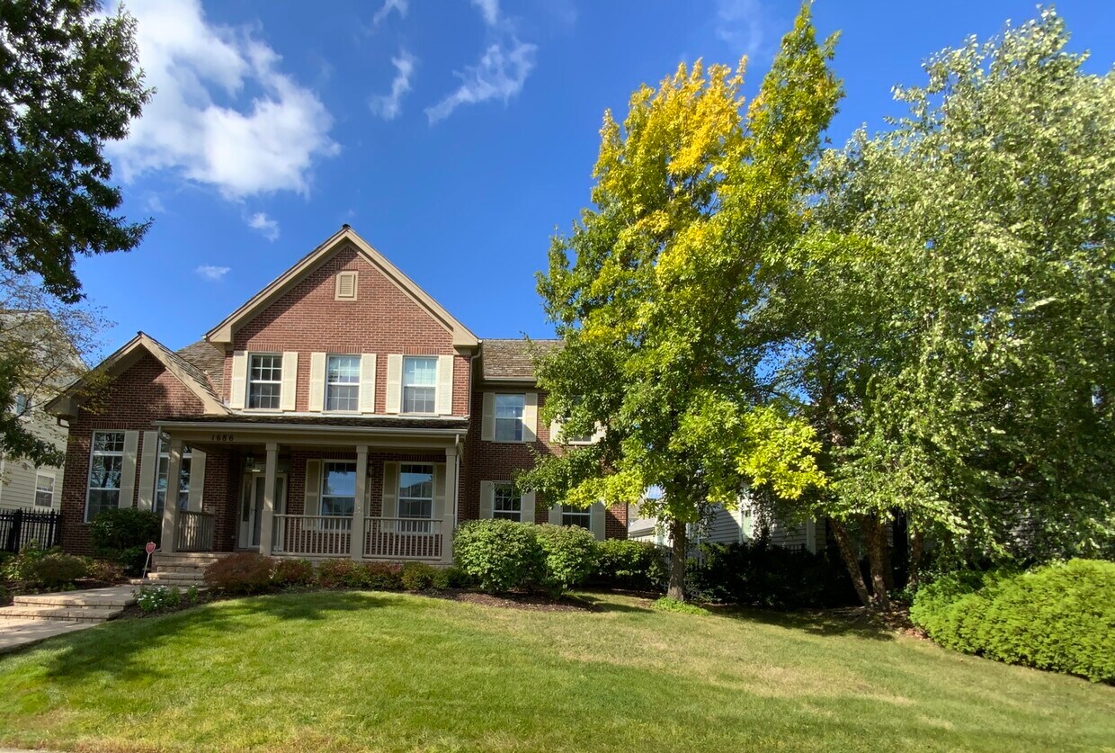Primary Photo - 1686 Constitution Dr