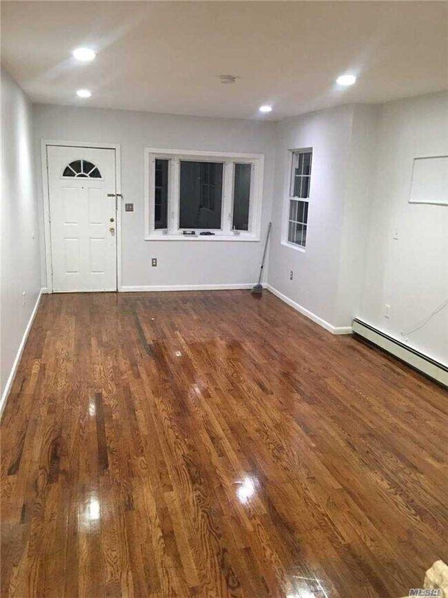 Foto del edificio - 111-40 159th St