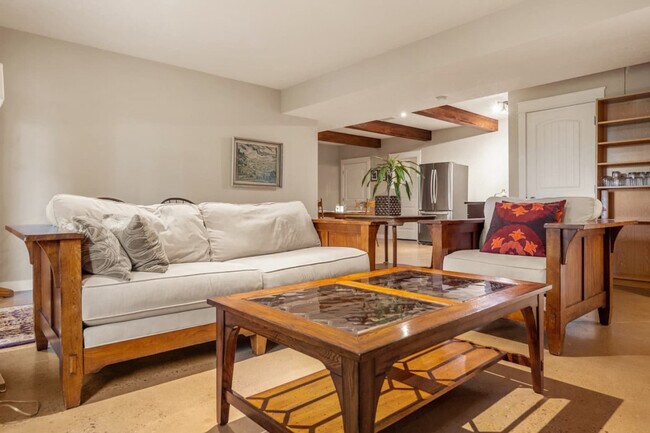 Building Photo - 208 Horizon View Glen