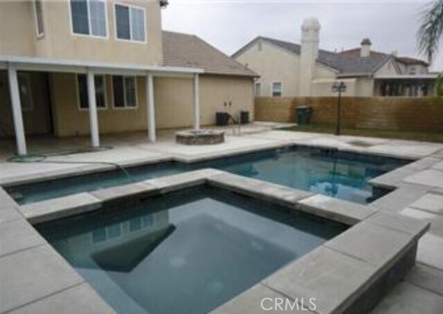 Building Photo - 8003 Bluff View Ln
