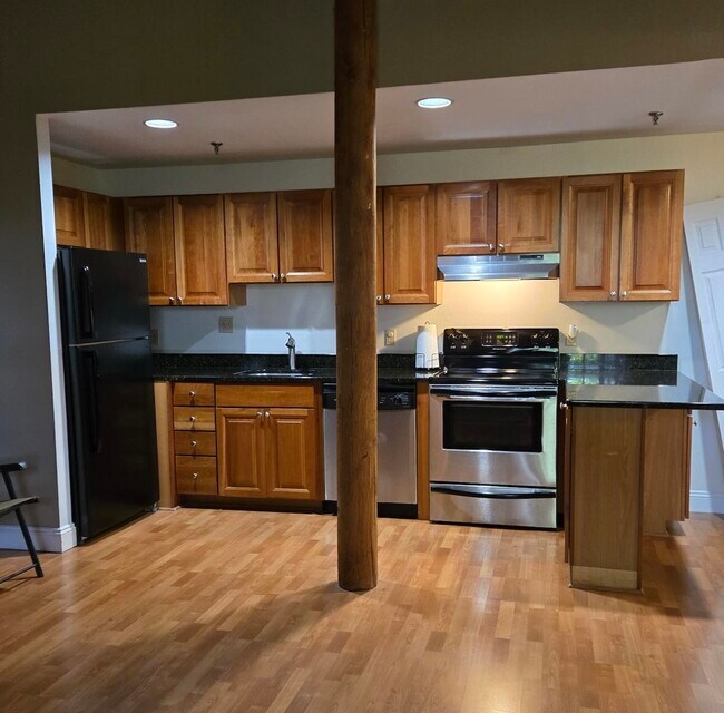 Foto del edificio - 335 Cypress St