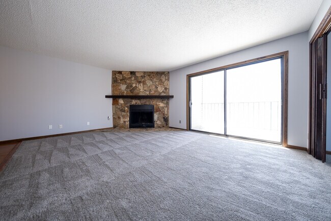 Building Photo - 4575 W 80th St Cir