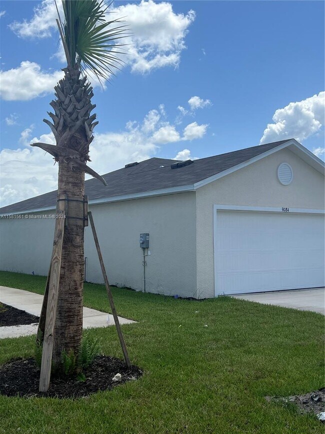 Building Photo - 9084 Aegean Cir