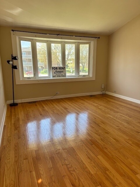 Building Photo - 909 Beau Dr