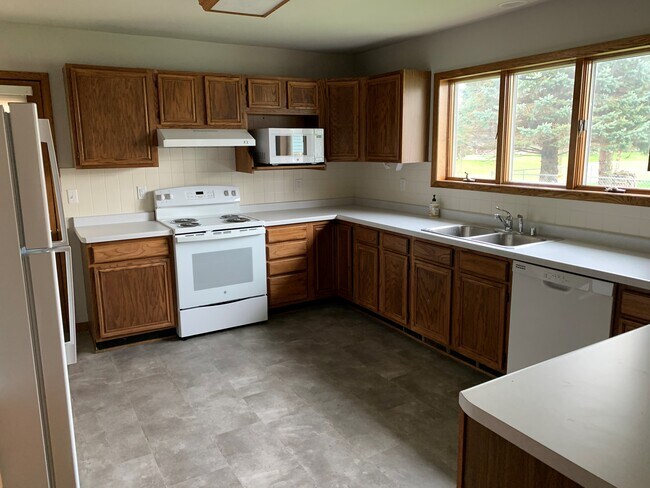 Foto del edificio - 300 Lexington Dr