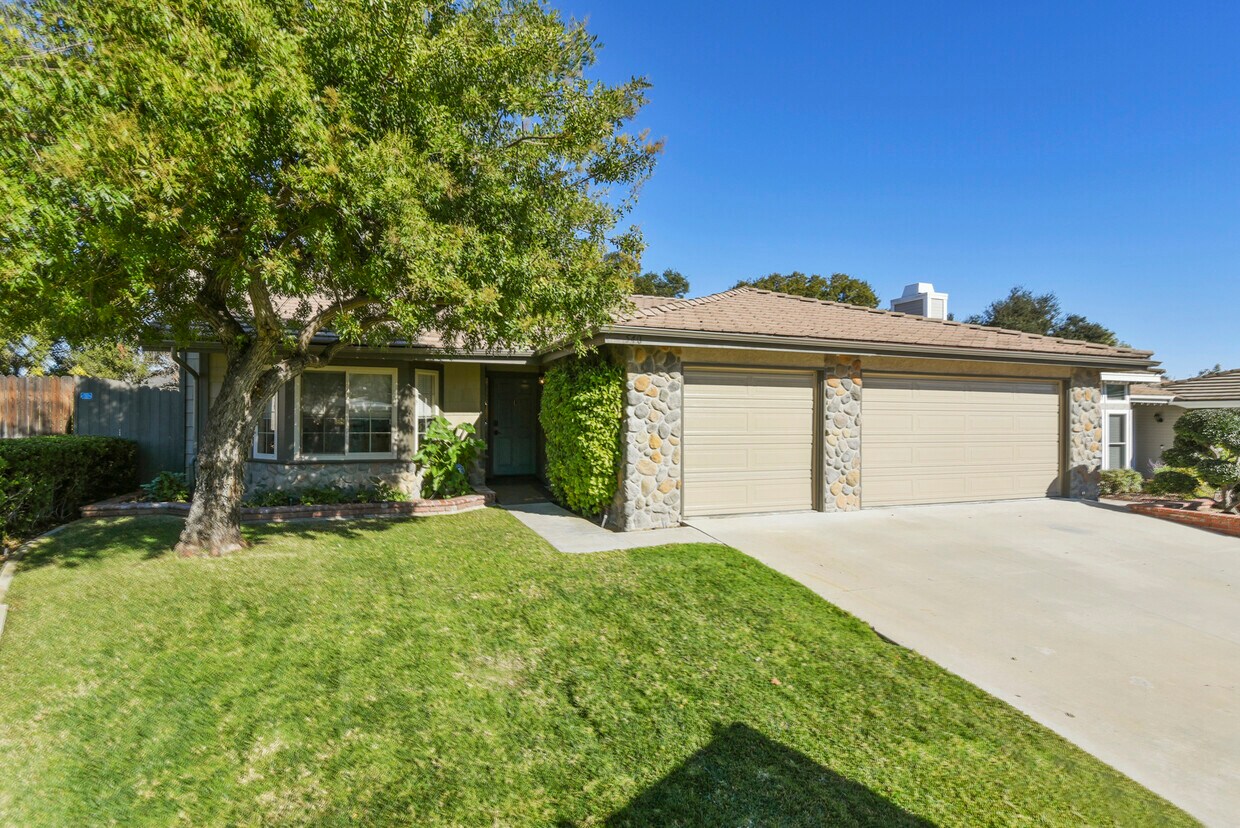 Vista frontal - 540 Canyon Vista Dr