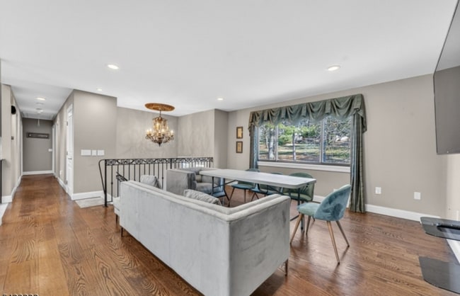 Foto del edificio - 2289 Brookside Dr