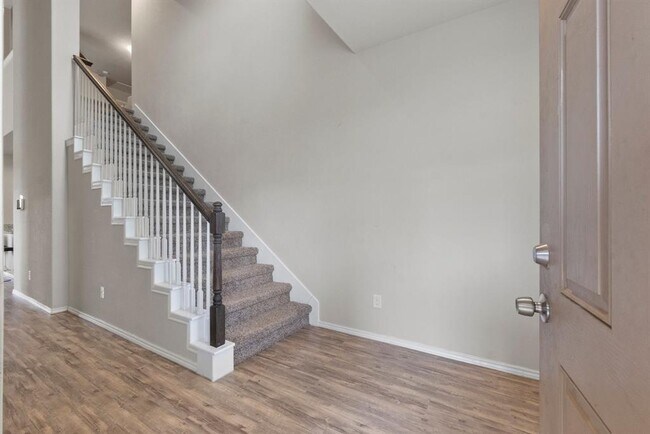 Foto del edificio - 18101 Woodpecker Trl