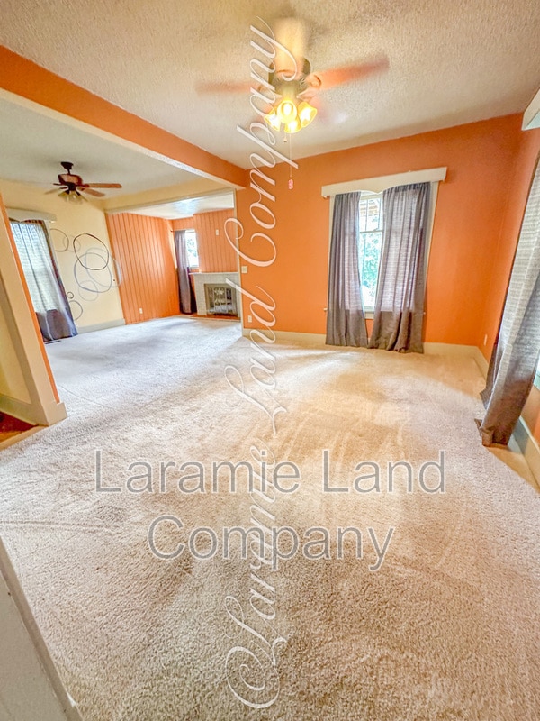 Building Photo - 612 E Bradley St