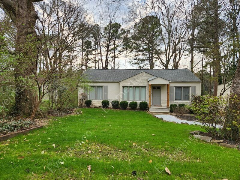 Primary Photo - 1066 Briar Vista Terrace NE