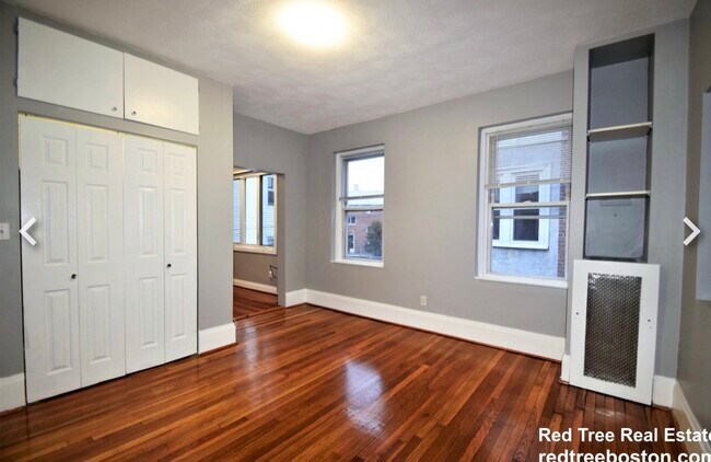 Building Photo - 83 Glenville Ave