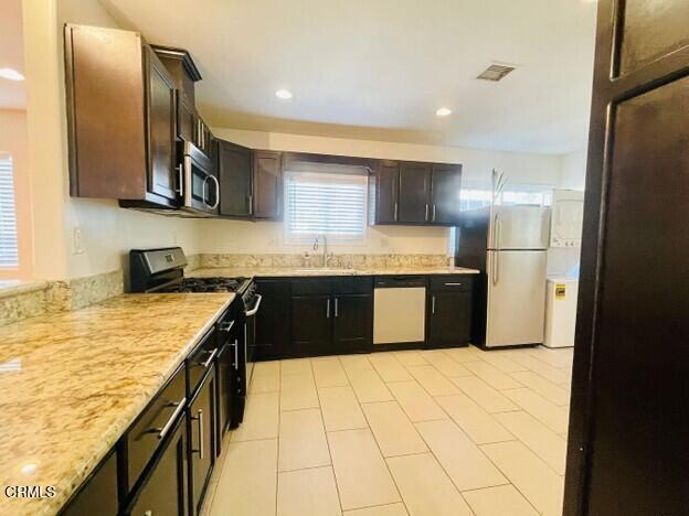 Building Photo - 708 Tularosa Dr
