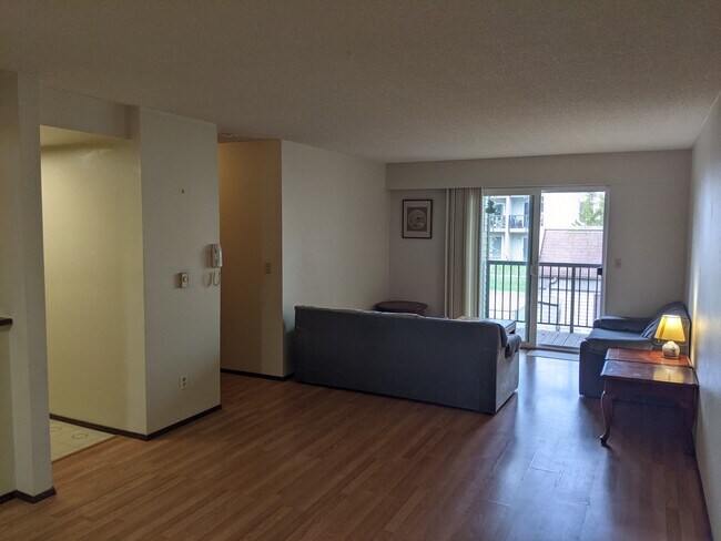 Foto del edificio - 14640 NE 32nd St