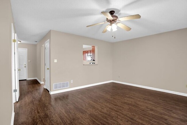 Building Photo - Spacious 2 Bedroom Townhome in Horn Lake