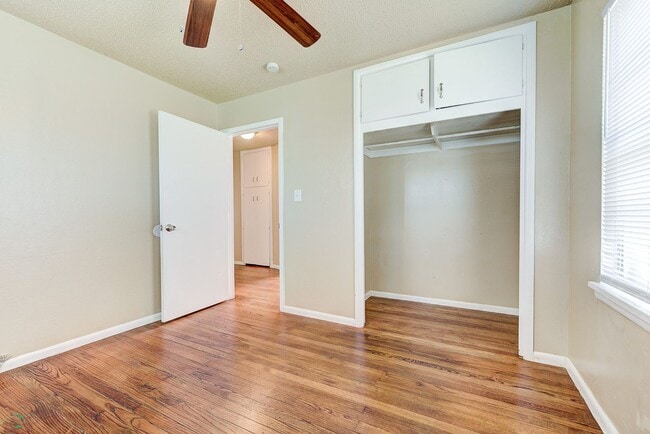 Photo - 2308 Glenn Ave House