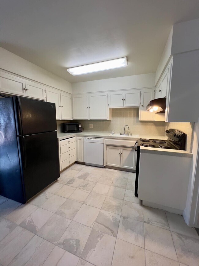 Foto del edificio - 4884 E Vassar Ave