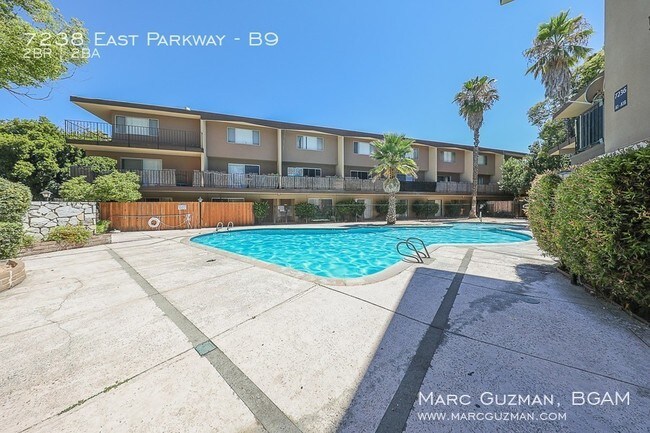 Foto del edificio - 7238 East Pkwy