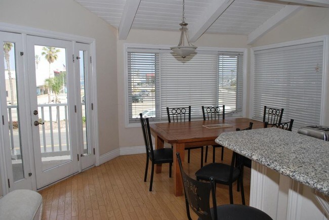 Building Photo - 33 Furnished Hollywood Beach Home
