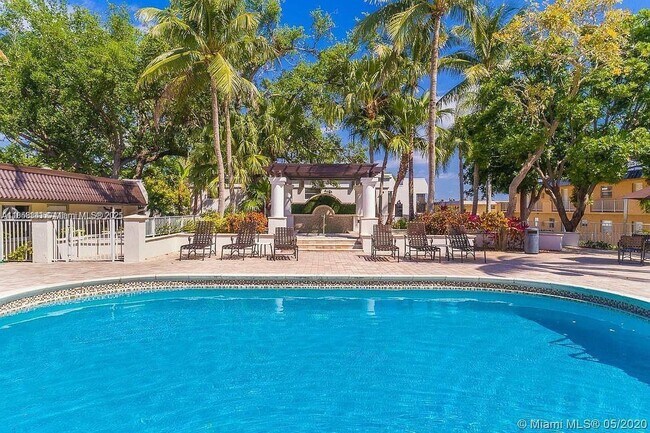 Foto del edificio - 10431 N Kendall Dr
