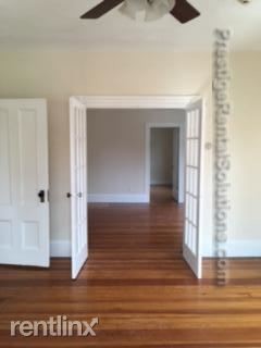 Building Photo - 208 Everett St