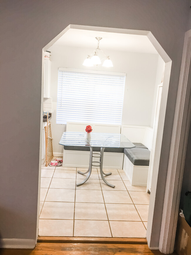 Kitchen Breakfast Nook - 1302 E Frierson Ave