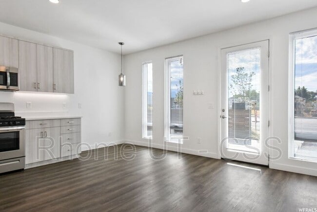 Building Photo - 1014 W 1700 S